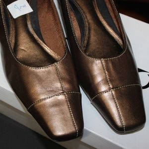 Brown Metallic Women Shoes